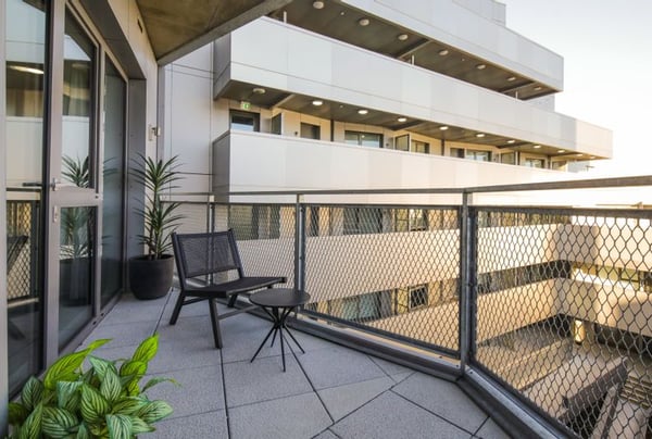 2 bedroom apartment for sale - Image 2