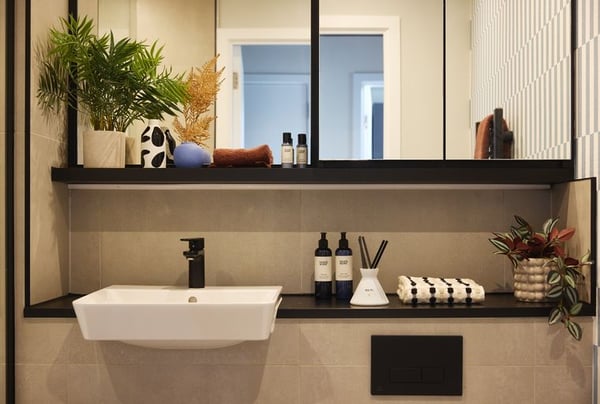 2 bedroom apartment for sale - Image 2