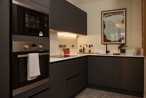 2 bedroom apartment for sale - Image 2