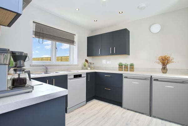 3 bedroom house for sale - Image 2