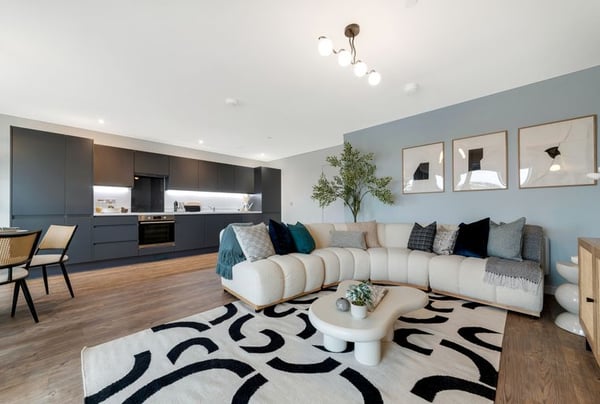 1 bedroom apartment for sale - Image 2