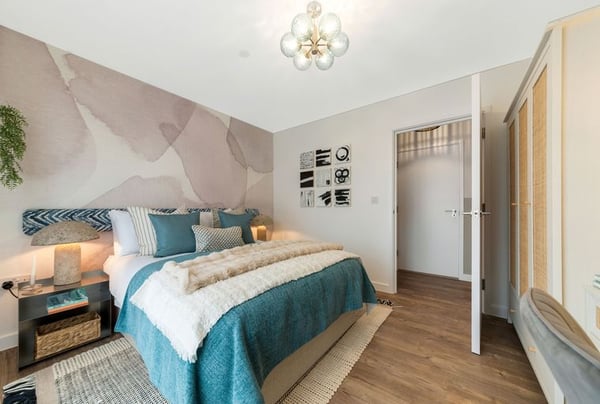 2 bedroom apartment for sale - Image 2