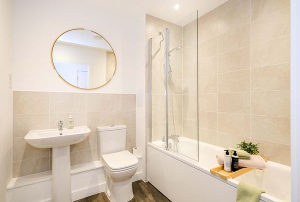 3 bedroom house for sale - Image 3