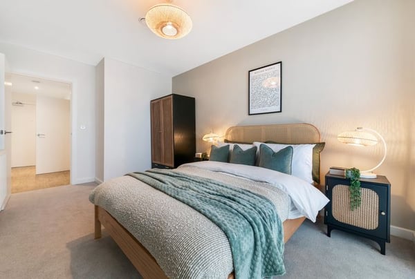 2 bedroom apartment for sale - Image 1