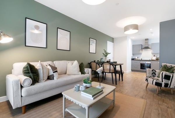 2 bedroom apartment for sale - Image 2