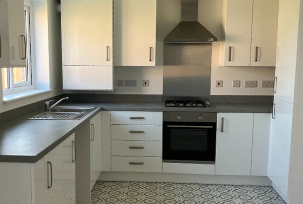 4 bedroom house for sale - Image 2