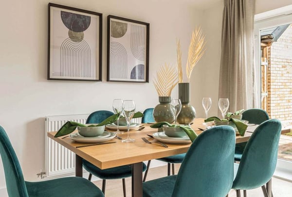 2 bedroom house for sale - Image 3