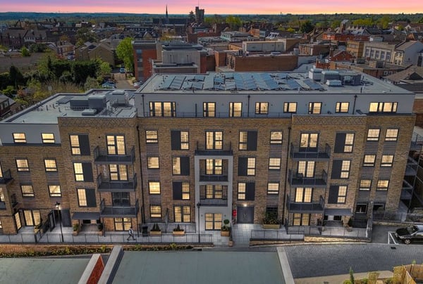 1 bedroom apartment for sale - Image 1
