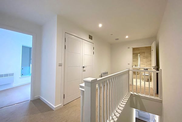 1 bedroom apartment for sale - Image 3