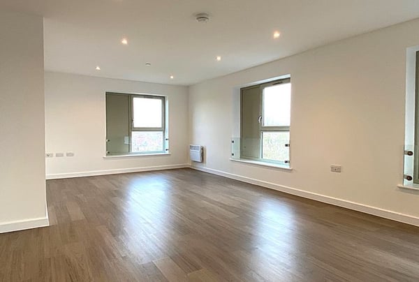 1 bedroom apartment for sale - Image 2