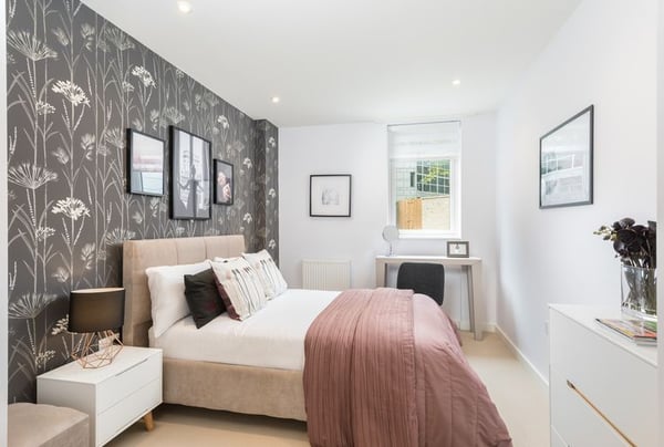 3 bedroom house for sale - Image 1