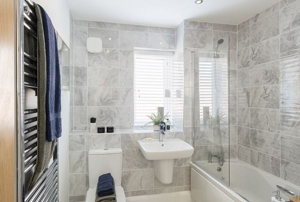 3 bedroom house for sale - Image 2