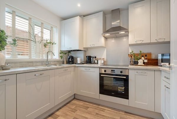 4 bedroom house for sale - Image 3