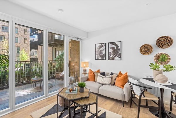 Studio apartment for sale - Image 3