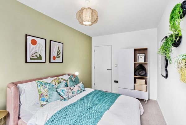 Studio apartment for sale - Image 1