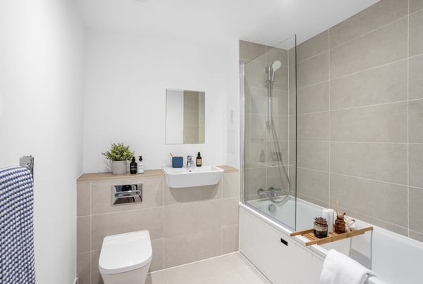 2 bedroom apartment for sale - Image 3