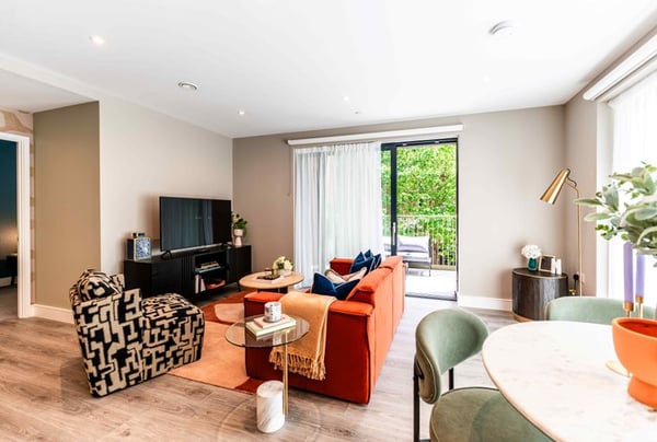 1 bedroom apartment for sale - Image 2