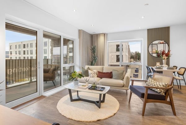 2 bedroom apartment for sale - Image 1