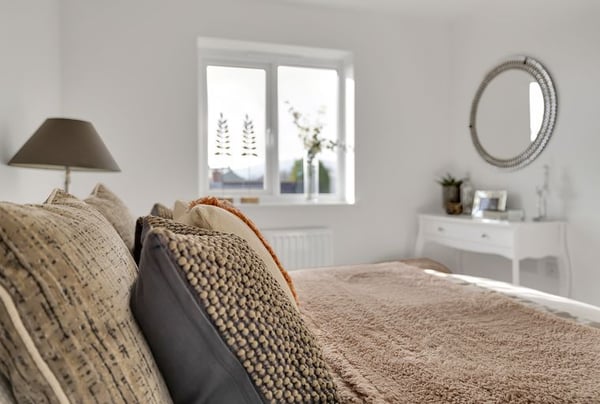 1 bedroom apartment for sale - Image 1