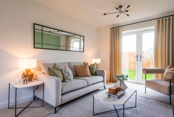 2 bedroom house for sale - Image 3