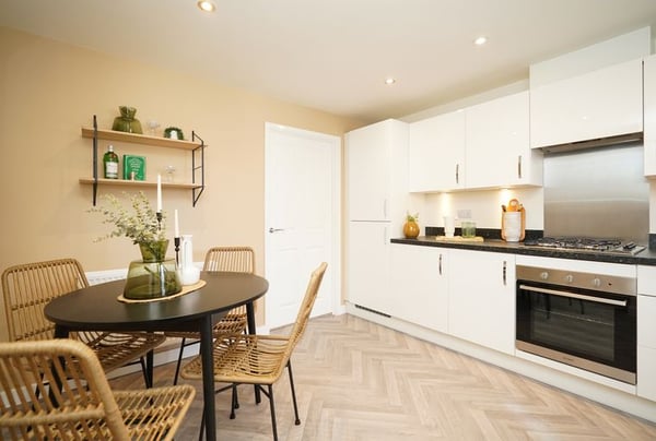 3 bedroom house for sale - Image 1