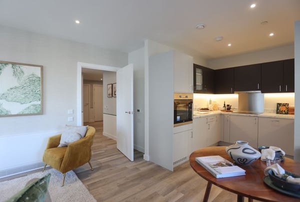 1 bedroom apartment for sale - Image 1