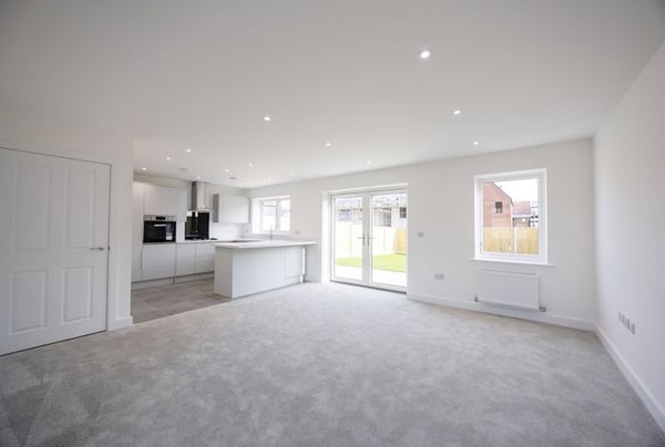 4 bedroom house for sale - Image 3