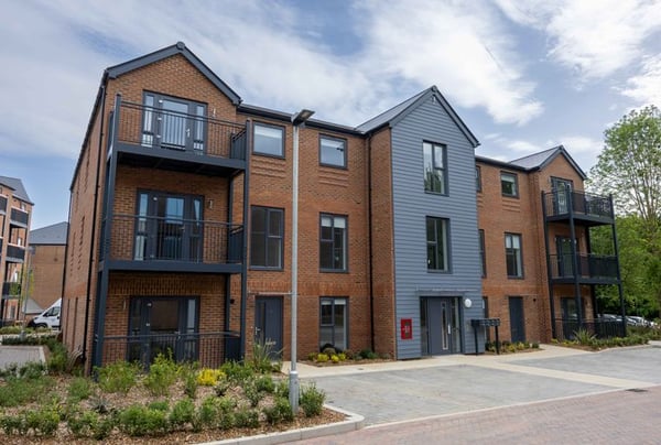 2 bedroom apartment for sale - Image 1