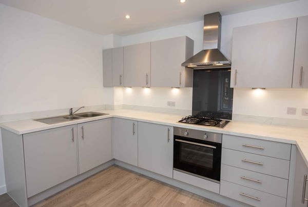 2 bedroom apartment for sale - Image 2