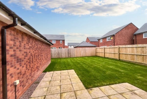4 bedroom house for sale - Image 3