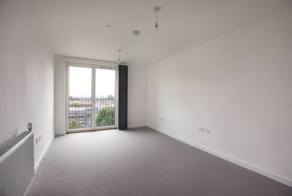 1 bedroom apartment for sale - Image 3