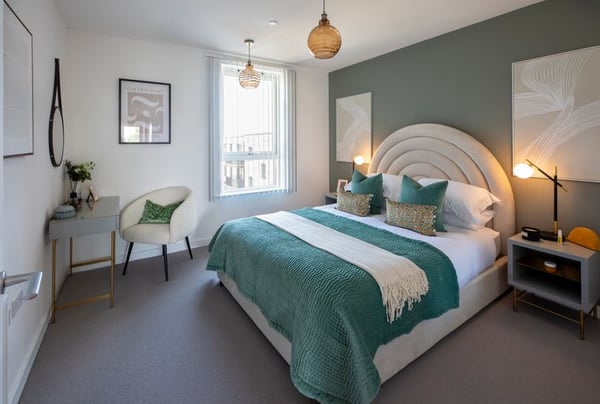 2 bedroom apartment for sale - Image 2