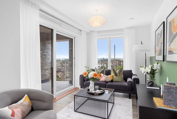 1 bedroom apartment for sale - Image 2