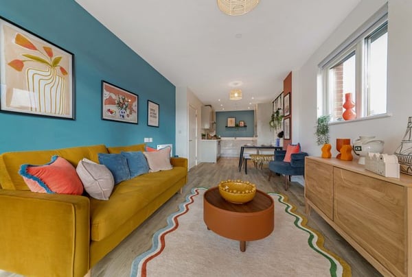3 bedroom apartment for sale - Image 3