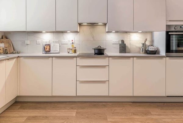 2 bedroom apartment for sale - Image 3