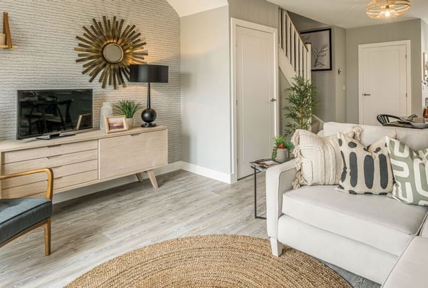 2 bedroom house for sale - Image 1