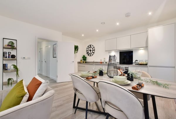 2 bedroom apartment for sale - Image 3