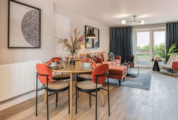 2 bedroom apartment for sale - Image 1