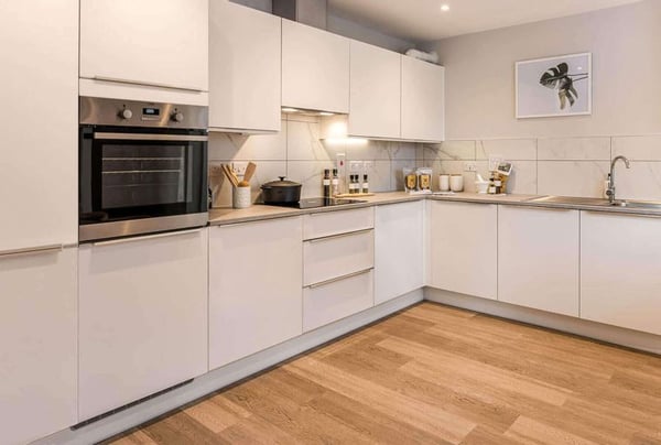 2 bedroom apartment for sale - Image 2