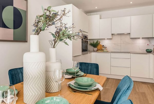 2 bedroom apartment for sale - Image 1