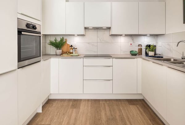 2 bedroom apartment for sale - Image 2