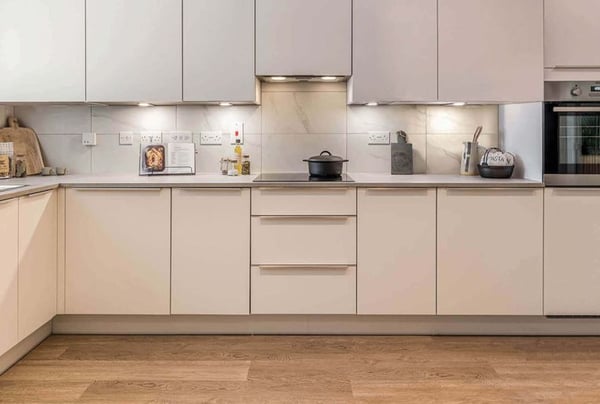 2 bedroom apartment for sale - Image 3