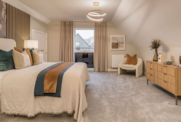 4 bedroom house for sale - Image 2