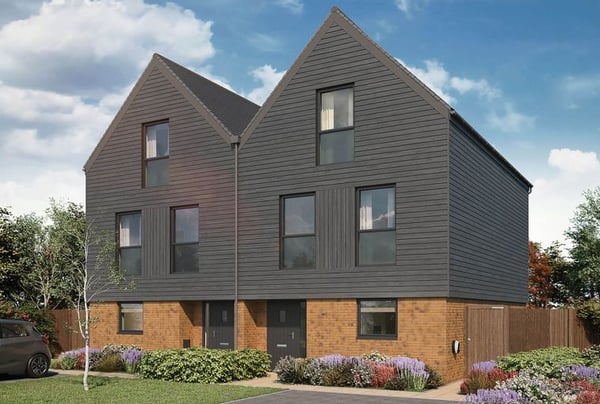 4 bedroom house for sale - Image 1