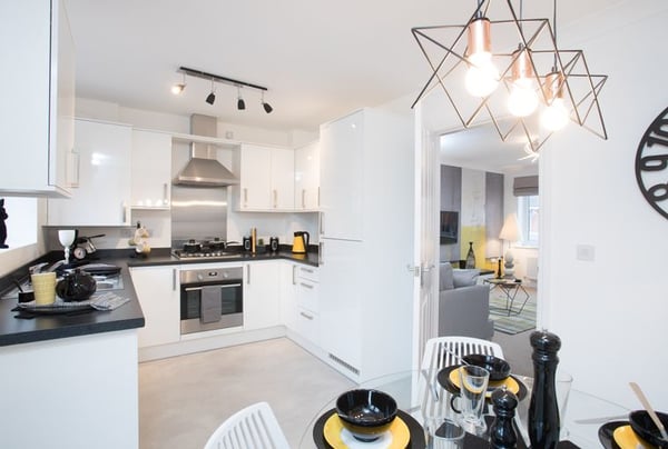 3 bedroom house for sale - Image 2