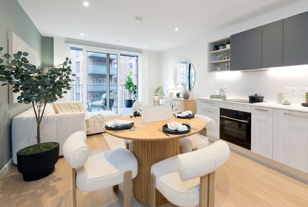 1 bedroom apartment for sale - Image 1