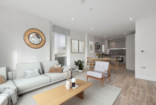1 bedroom apartment for sale - Image 2