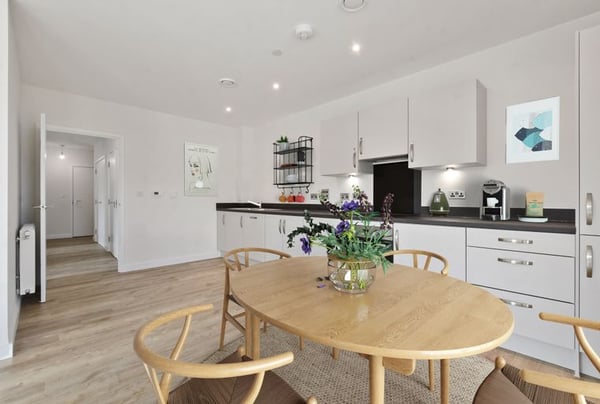 1 bedroom apartment for sale - Image 3