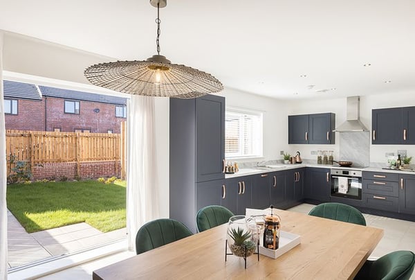 3 bedroom house for sale - Image 1