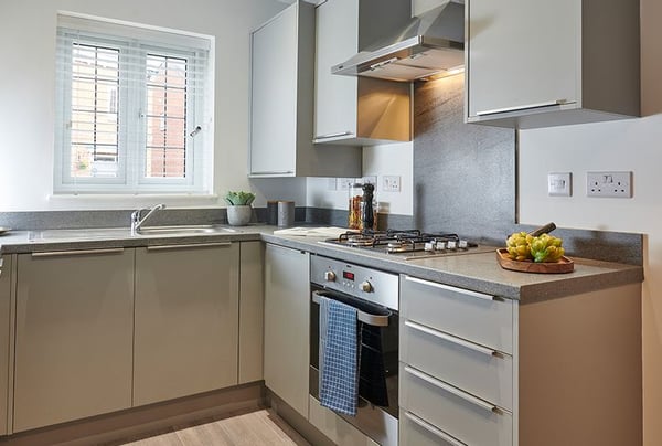 3 bedroom house for sale - Image 3
